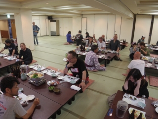 19060136.jpg (63996 oCg)